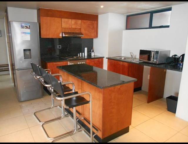 2 BEDROOM APARTMENT TO LET IN POINT WATERFRONT